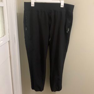 jogger scrub pants